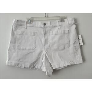 Free Assembly Womens Short Vivid White Size 16 NWT